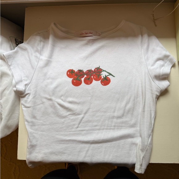 Lisa Says Gah Tops - Lisa Says Gah Red Tomato/Pomodoro Graphic White Short Sleeve Tee